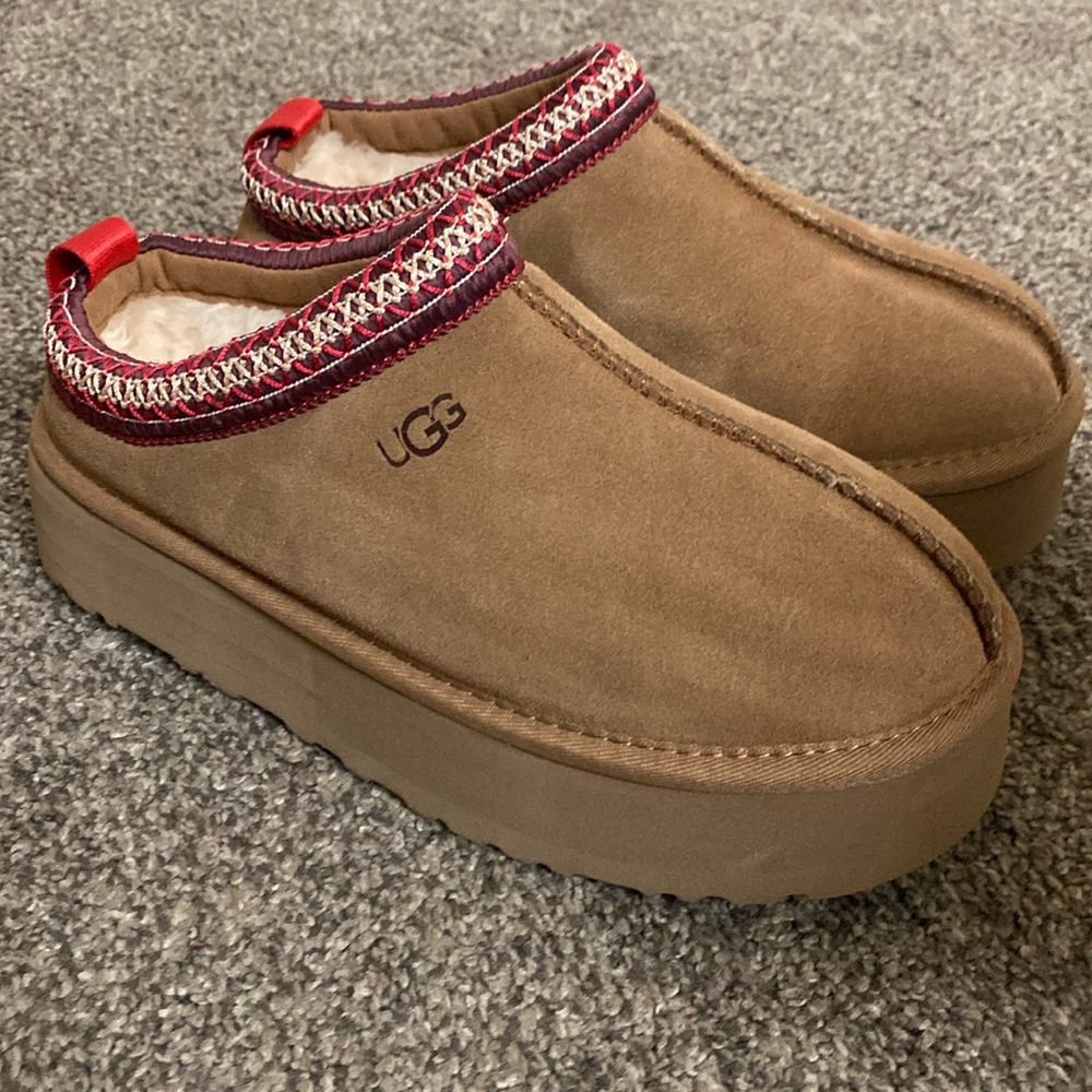 Ugg tazman slippers size 7